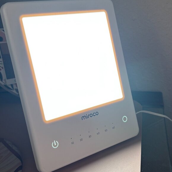 Sun Simulation Lamp - Picture 3 of 3